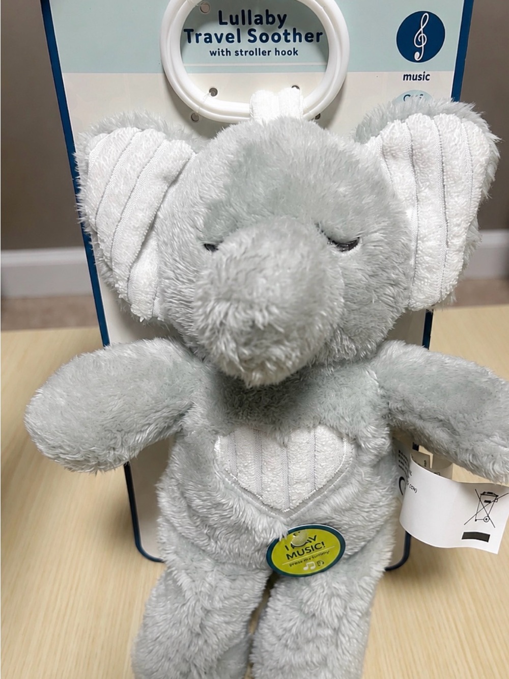 Baby Musical Lullaby Travel Soother Elephant Plush Stroller Hook NWT